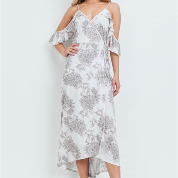 Ivory Print Dress - Picture 10 of 16